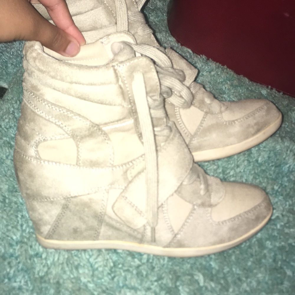 Wedges - Picture 2 of 3